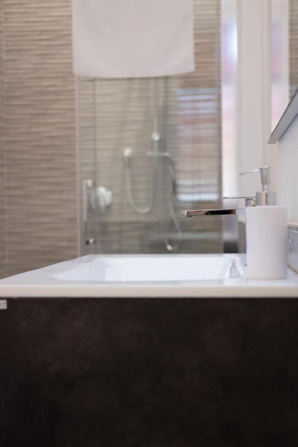 Bri&Bri Mondello Bed & Breakfast Palermo Bagian luar foto